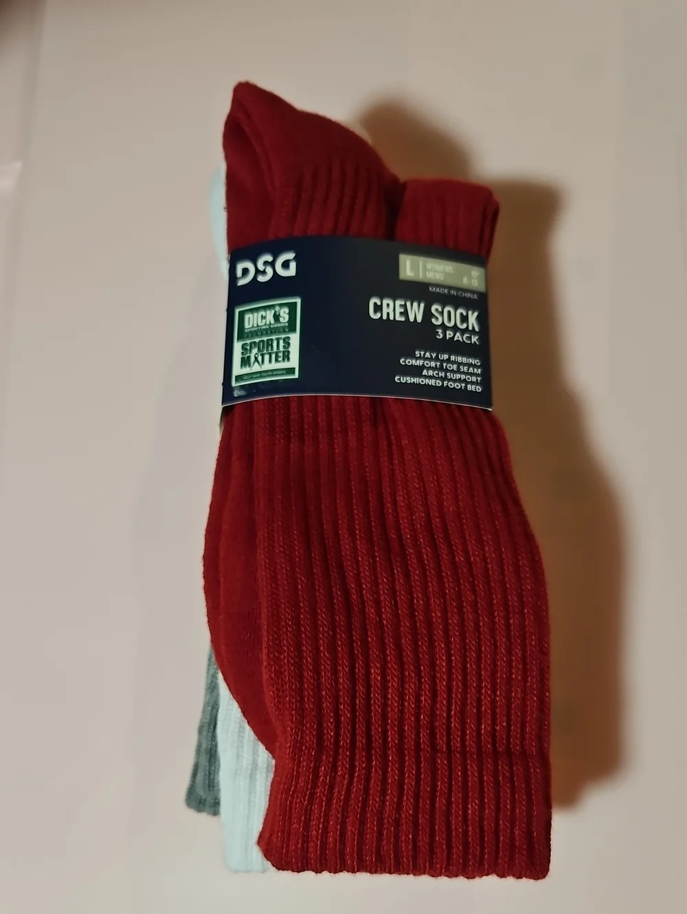 DSG ADULT UNISEX CREW SOCKS: RED/WHITE/GRAY: NWT: L MENS 8-13 WOMENS 10+